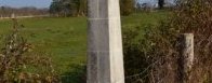 Ancienne croix de chemin à l&#39;Ermitage Lamouroux- Le Pian-Médoc - JPG - 96 ko